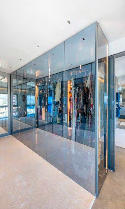 Walk-in Closet